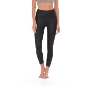 Alo Yoga 7/8 HIGH-WAIST AIRBRUSH LEGGING,Black,XXS